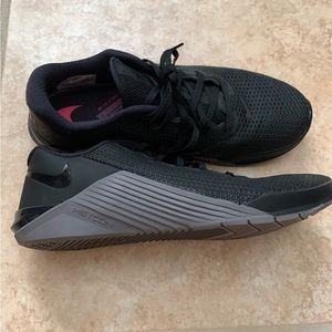 Nike metcon shoes